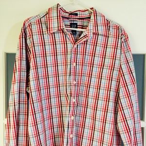 Gap button up